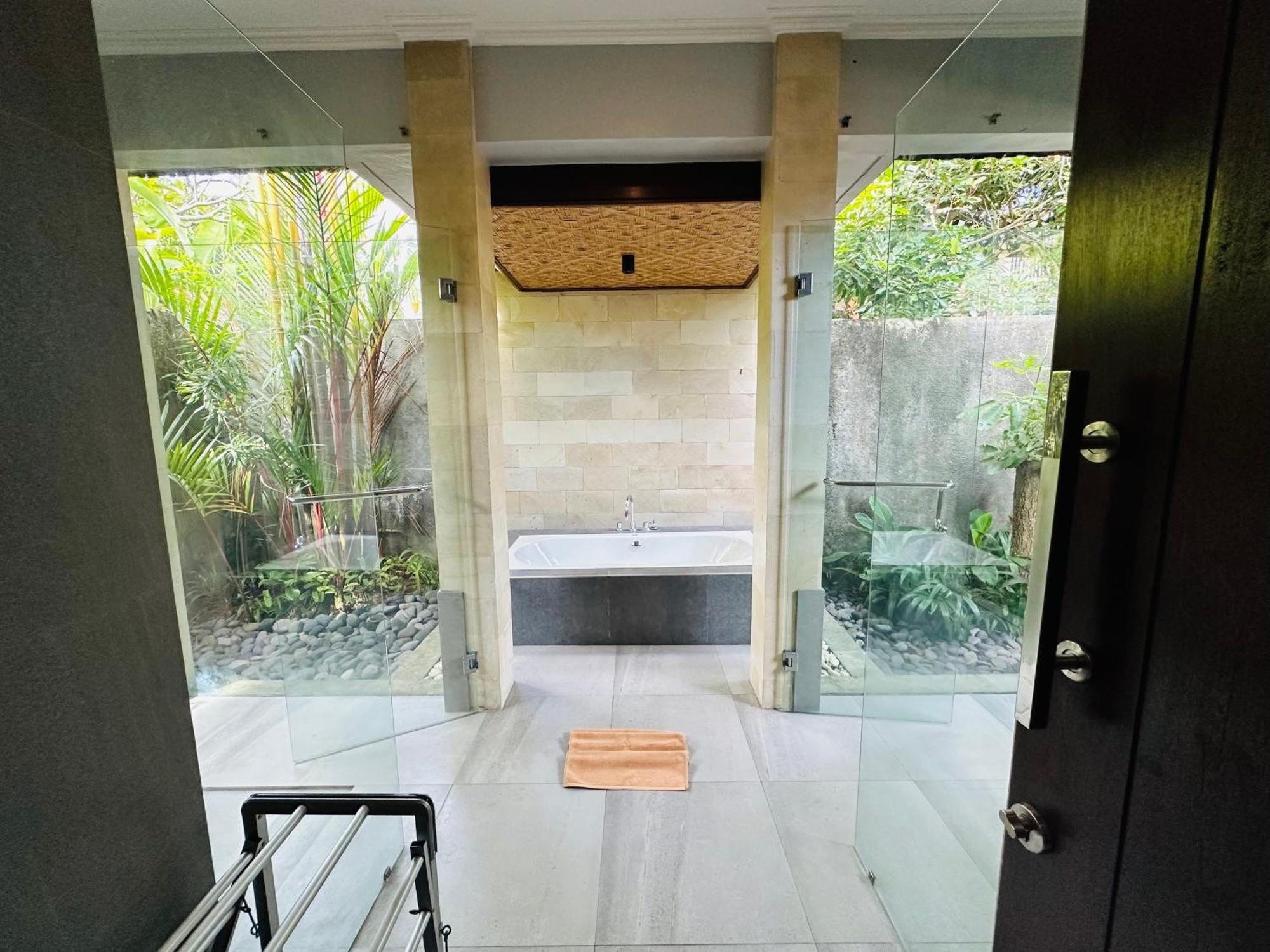 Wana Karsa The Villas Ubud ภายนอก รูปภาพ